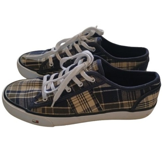 Tommy Hilfiger Shoes - Tommy Hilfiger Plaid Canvas Low‎ Top Lace Up Sneakers Women's Casual Shoes